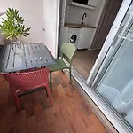 Beau Climatise En Bord De Et Wi-fi شقة