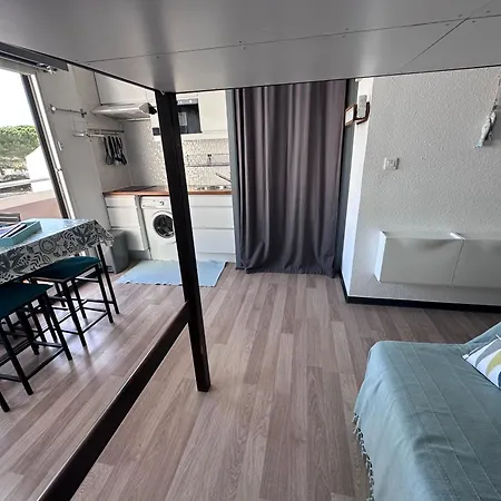Beau Climatise En Bord De Et Wi-fi Apartment *