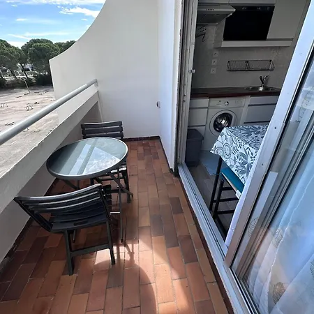 Apartment Beau Climatise En Bord De Et Wi-fi