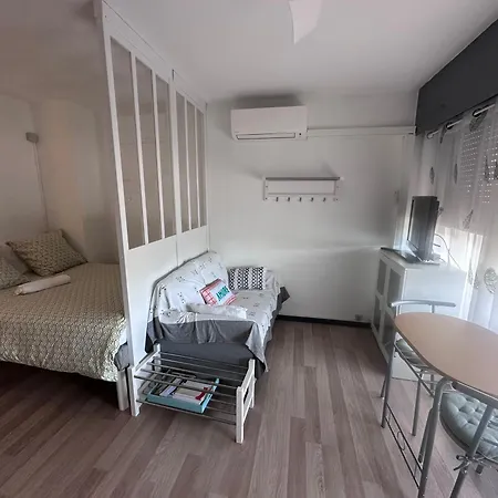 Apartment Beau Climatise En Bord De Et Wi-fi Le Grau-du-Roi